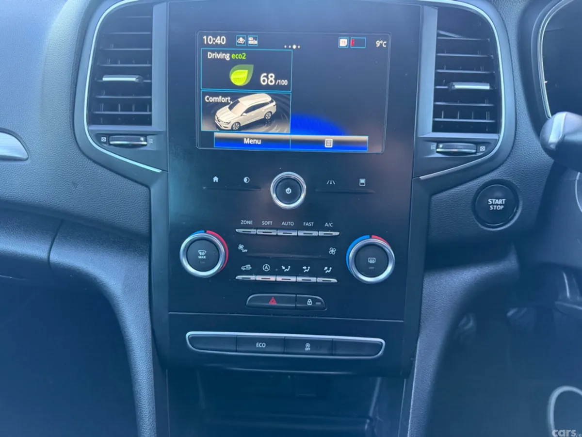 Renault Megane Estate, Petrol, 2020, Grey