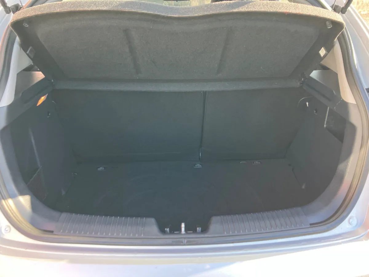 Kia Rio Hatchback, Diesel, 2017, Grey
