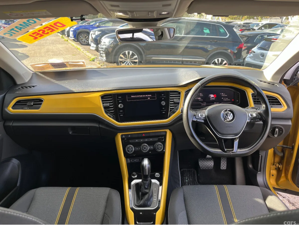 Volkswagen T-Roc SUV, Diesel, 2020, Gold