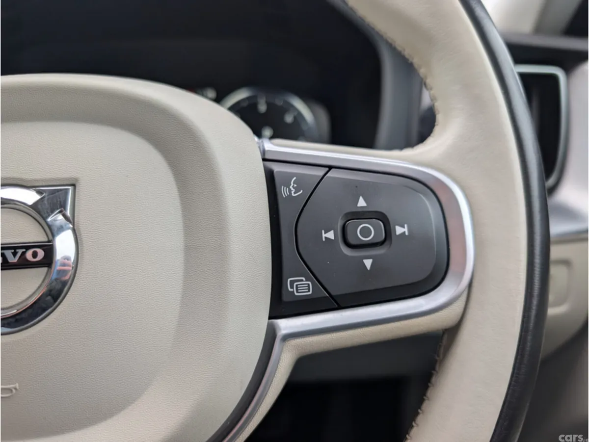 Volvo XC60 SUV, Diesel, 2019, Grey