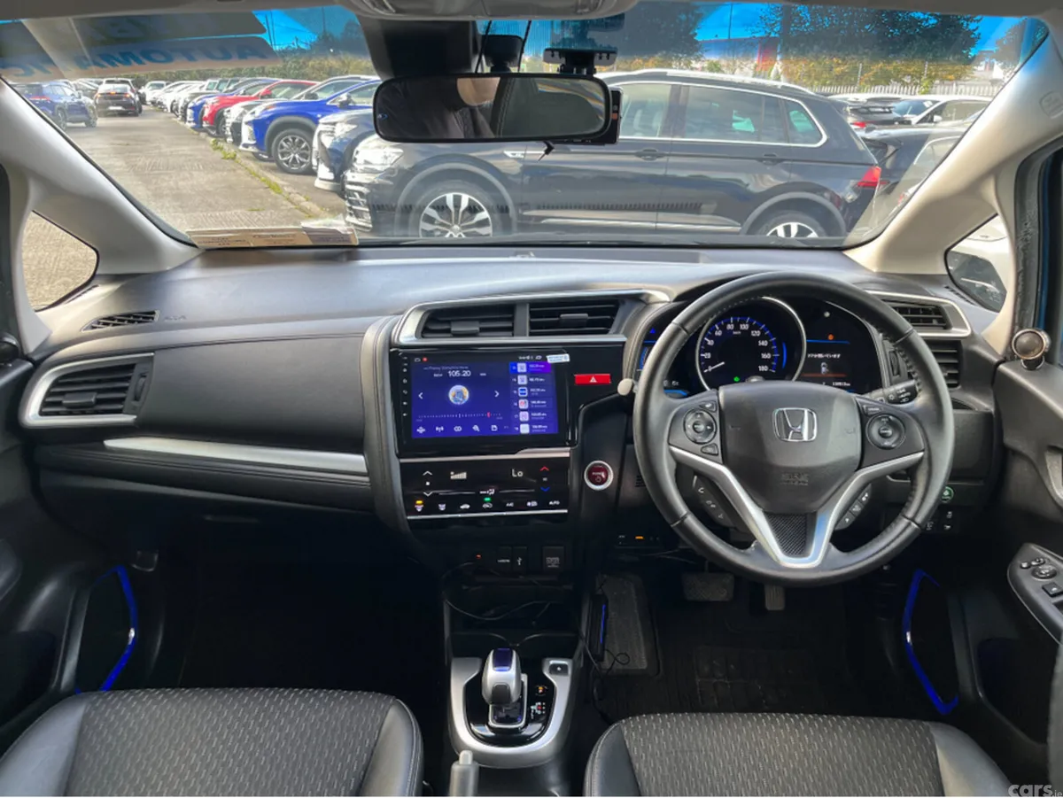 Honda Fit Hatchback, Petrol Hybrid, 2015, Blue