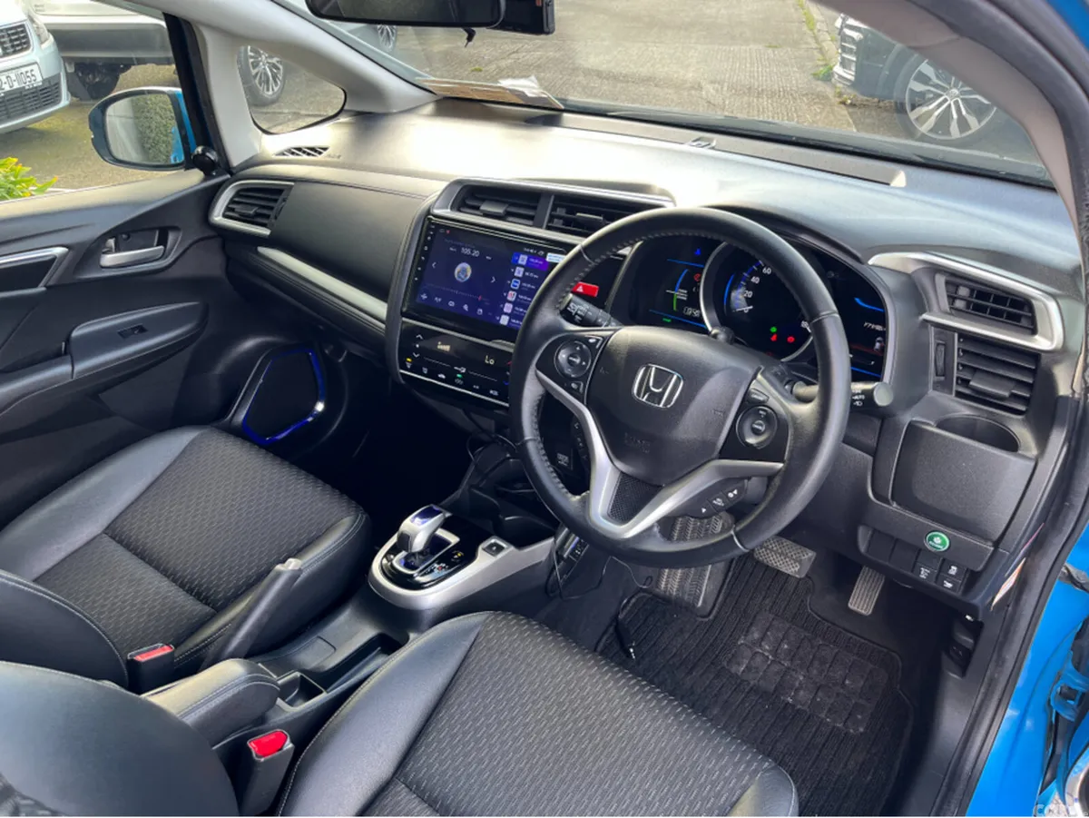 Honda Fit Hatchback, Petrol Hybrid, 2015, Blue