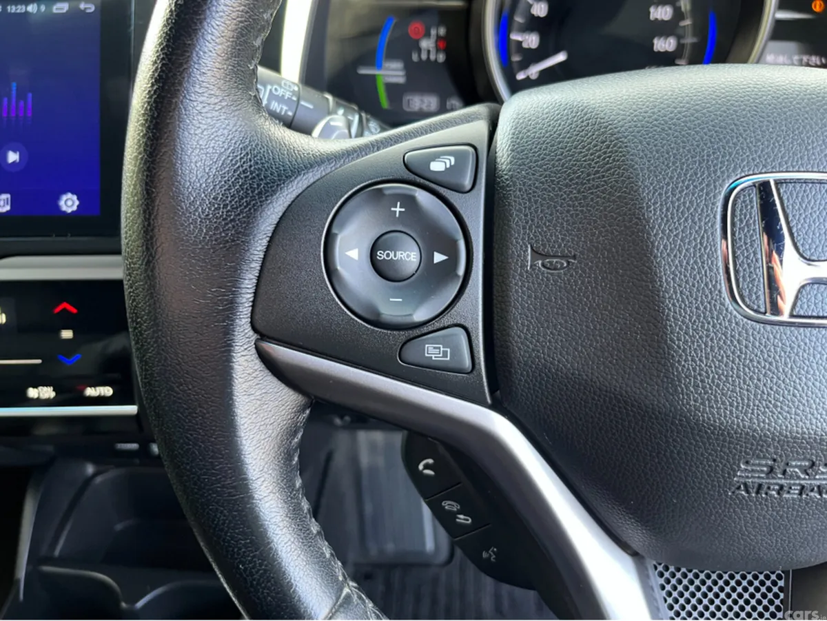 Honda Fit Hatchback, Petrol Hybrid, 2017, Silver
