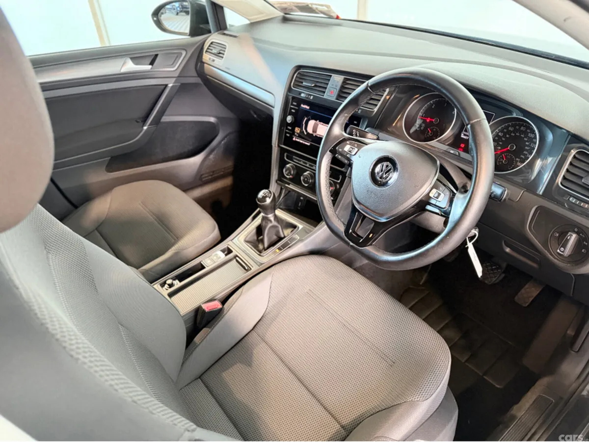 Volkswagen Golf Hatchback, Diesel, 2018, Grey