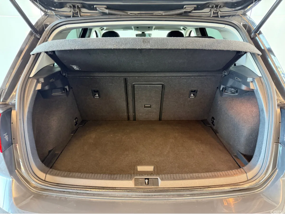 Volkswagen Golf Hatchback, Diesel, 2018, Grey