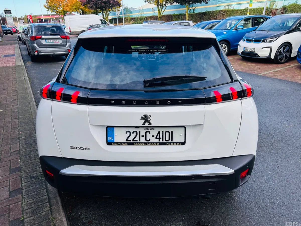 Peugeot 5008 MPV, Diesel, 2018, White