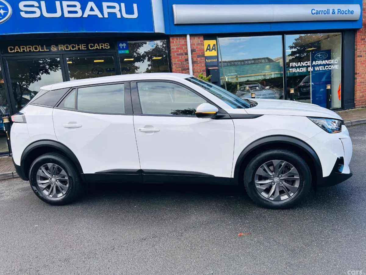 Peugeot 5008 MPV, Diesel, 2018, White