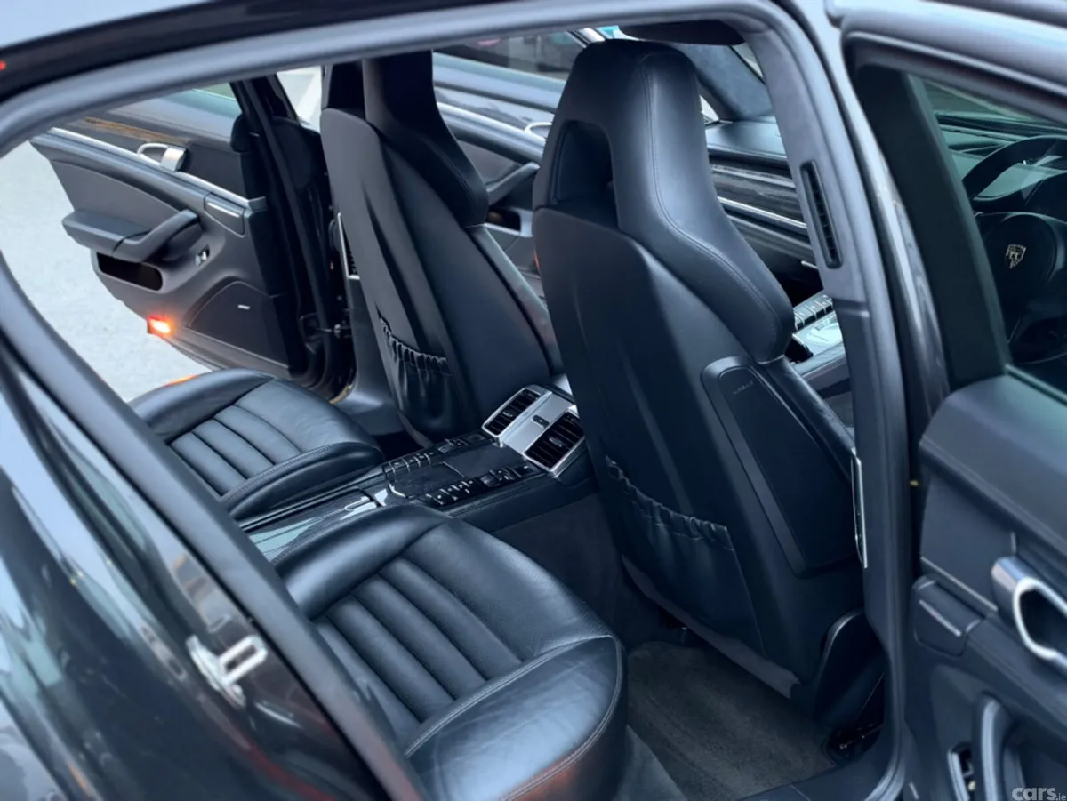 Porsche Panamera Hatchback, Petrol, 2010, Grey