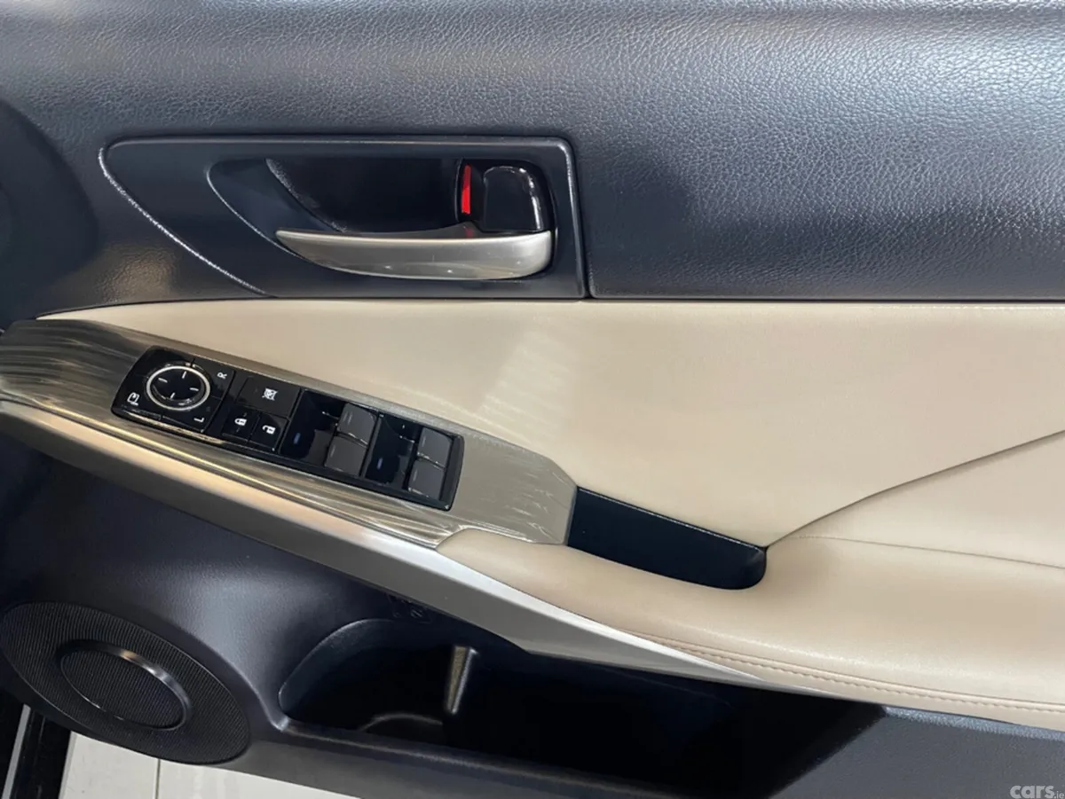 Lexus IS Saloon, Petrol Hybrid, 2020, Black