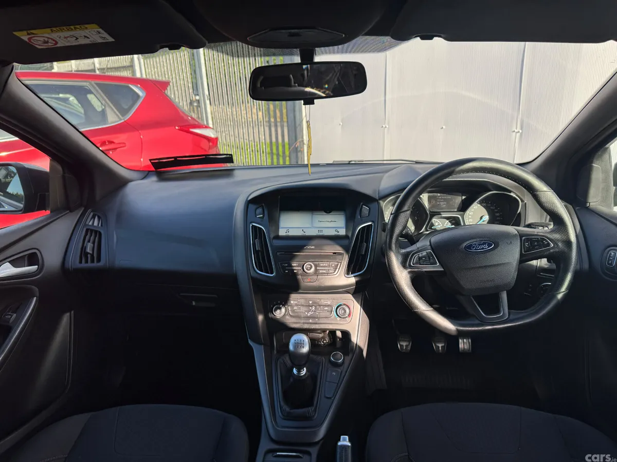 Ford Focus Hatchback, Diesel, 2018, Grey