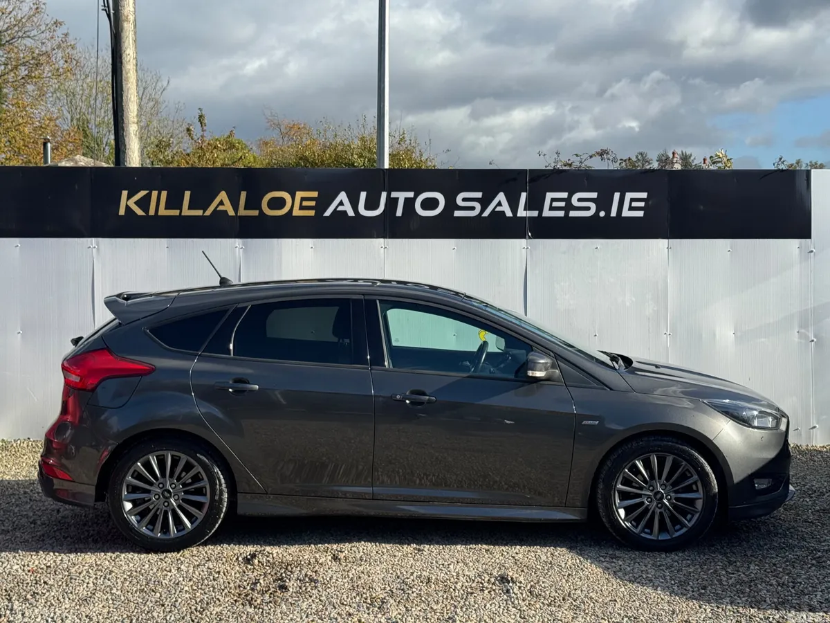 Ford Focus Hatchback, Diesel, 2018, Grey