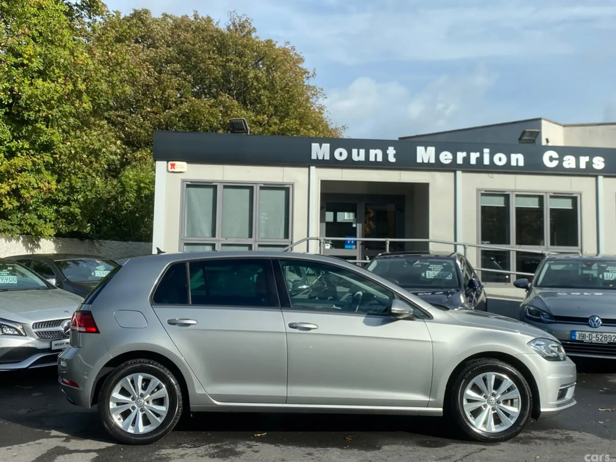 Volkswagen Golf Hatchback, Petrol, 2017, Silver