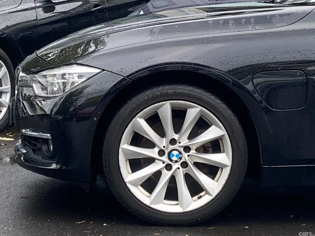 BMW 3-Series Saloon, Petrol Plug-in Hybrid, 2016, Black