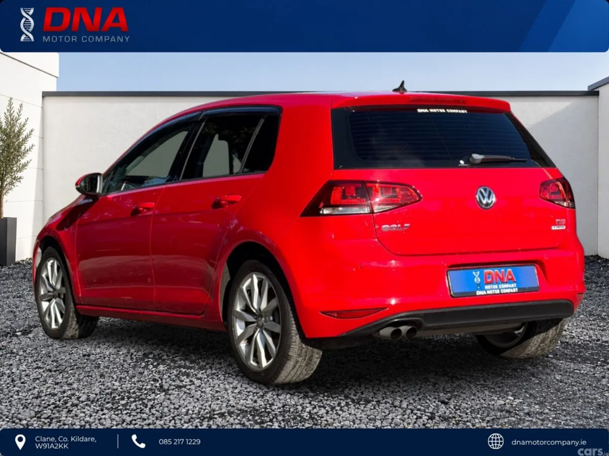 Volkswagen Golf Hatchback, Petrol, 2016, Red