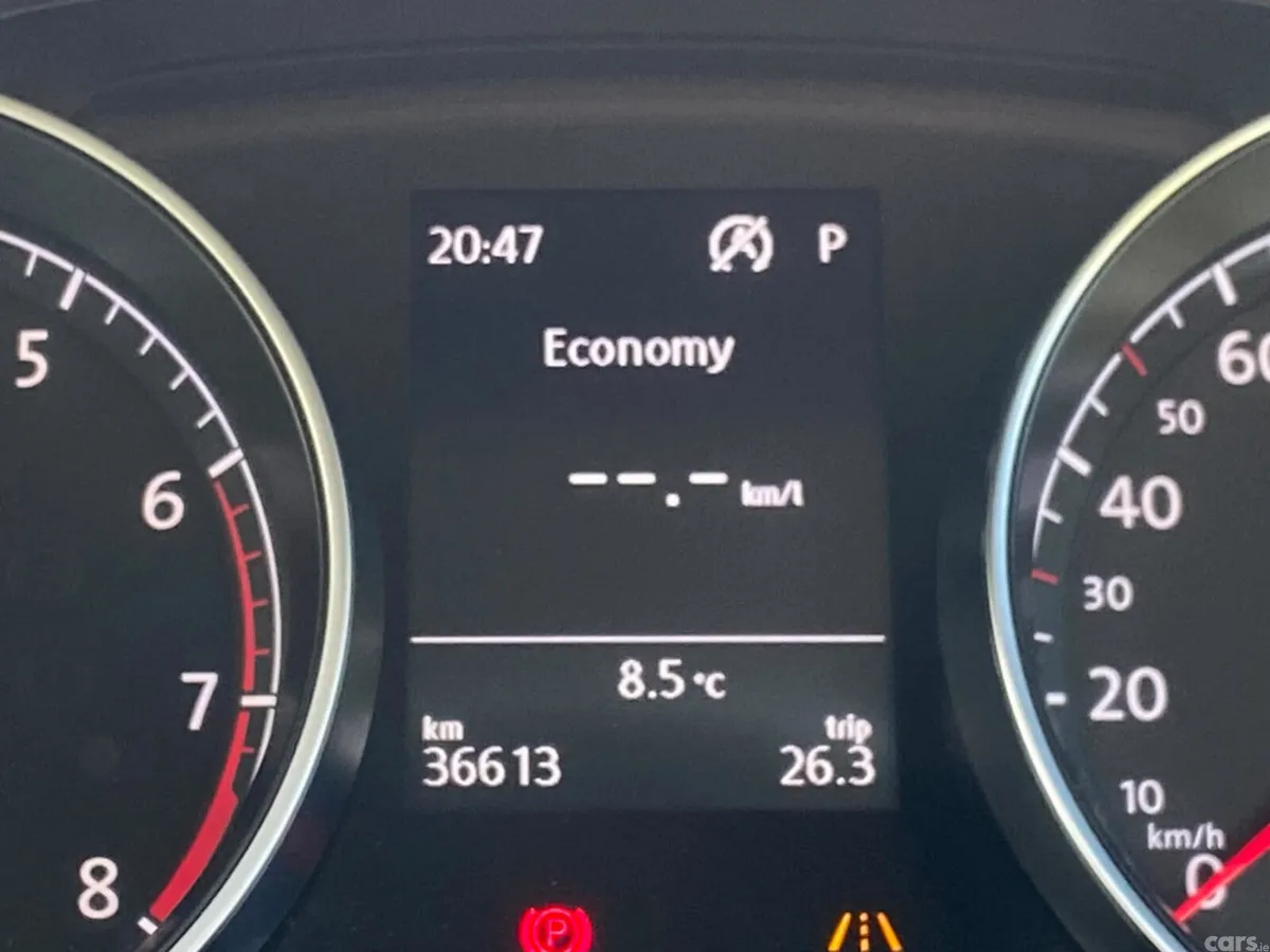 Volkswagen Golf Hatchback, Petrol, 2017, Silver