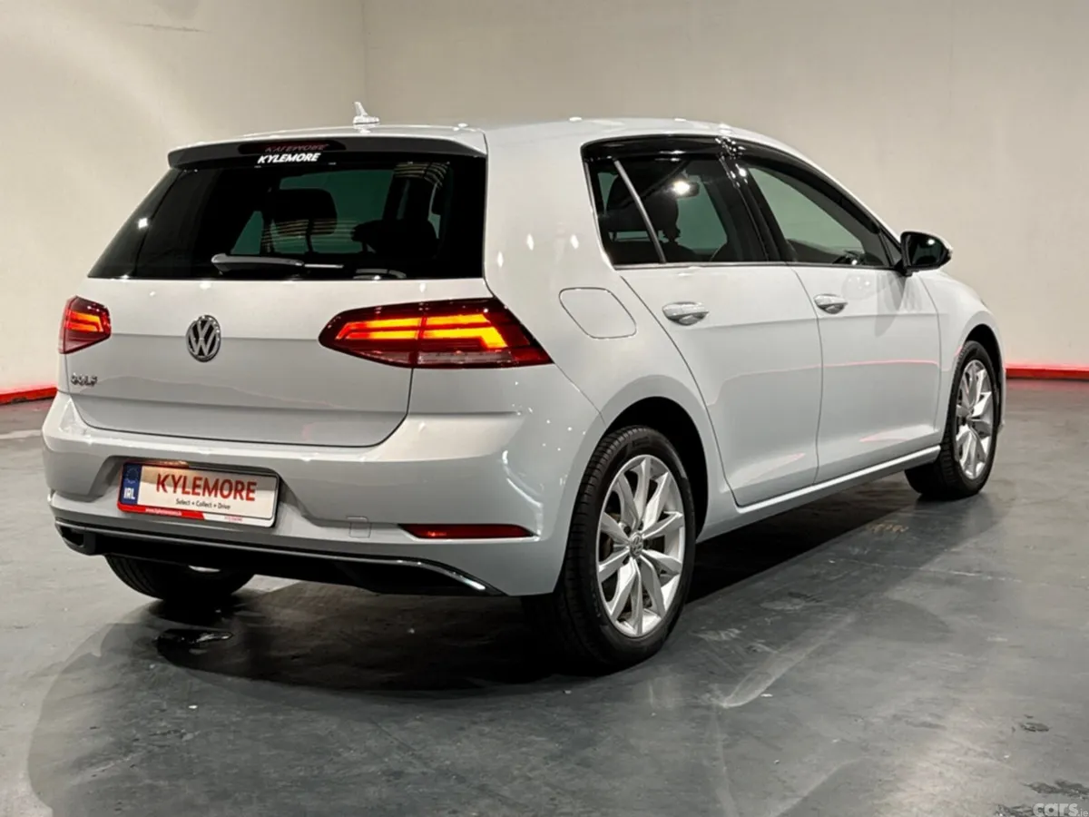 Volkswagen Golf Hatchback, Petrol, 2019, White