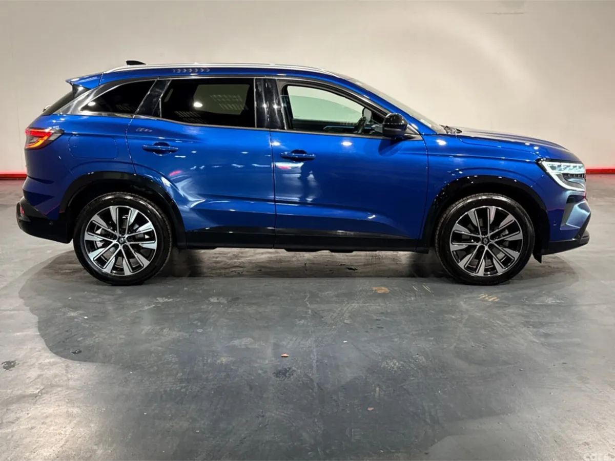 Renault Austral SUV, Petrol Hybrid, 2025, Blue