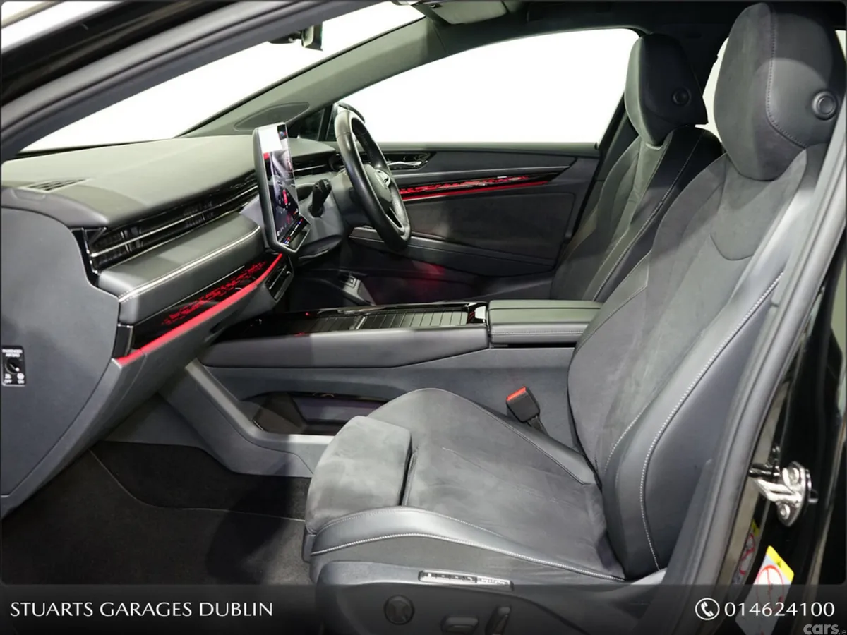 Volkswagen ID.7 Hatchback, Electric, 2024, Black