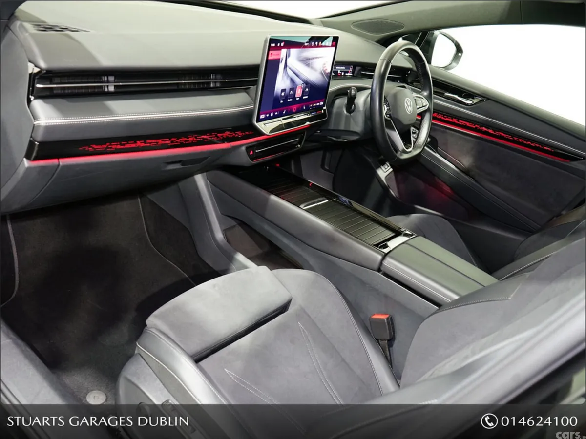Volkswagen ID.7 Hatchback, Electric, 2024, Black