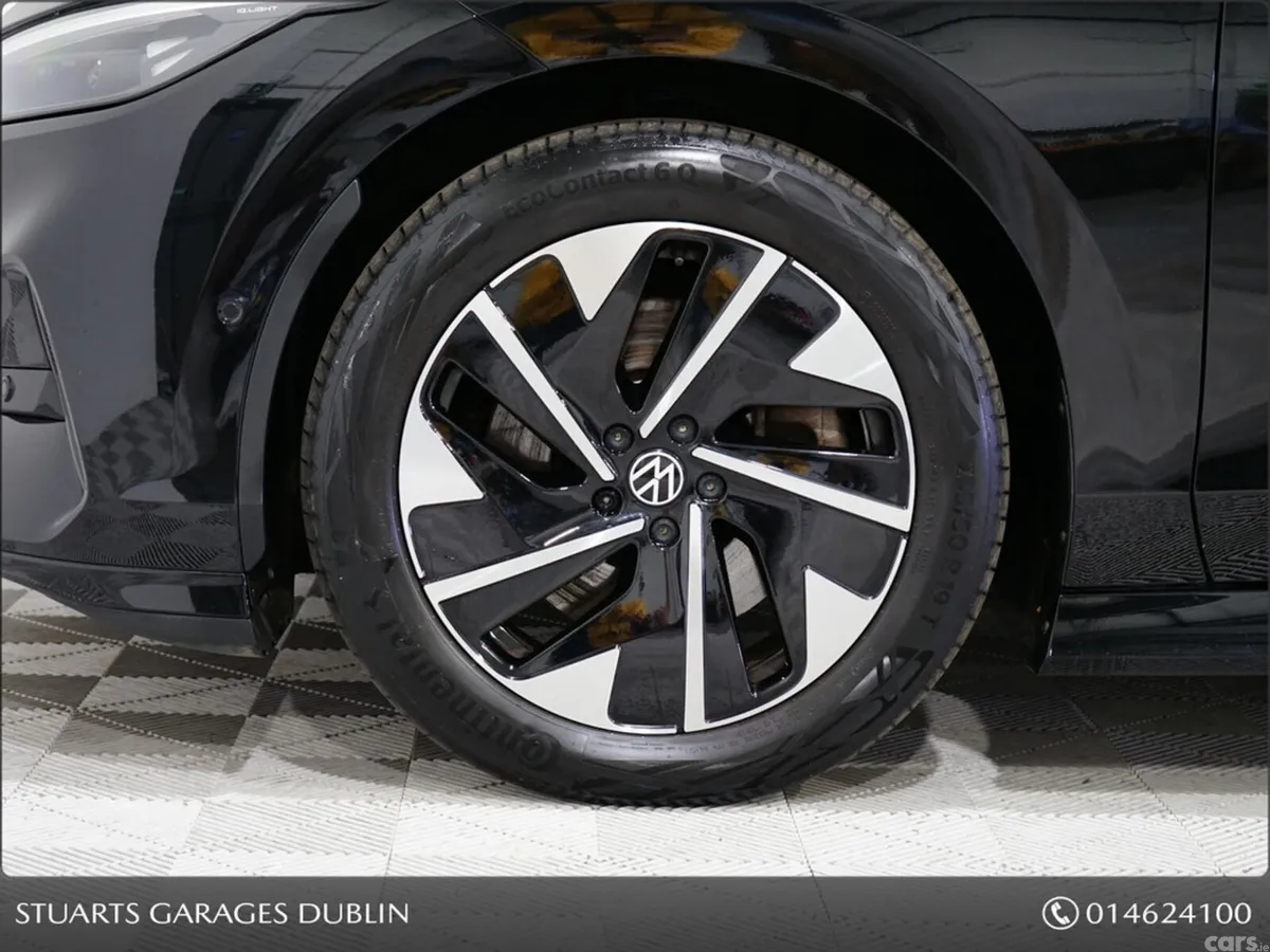 Volkswagen ID.7 Hatchback, Electric, 2024, Black