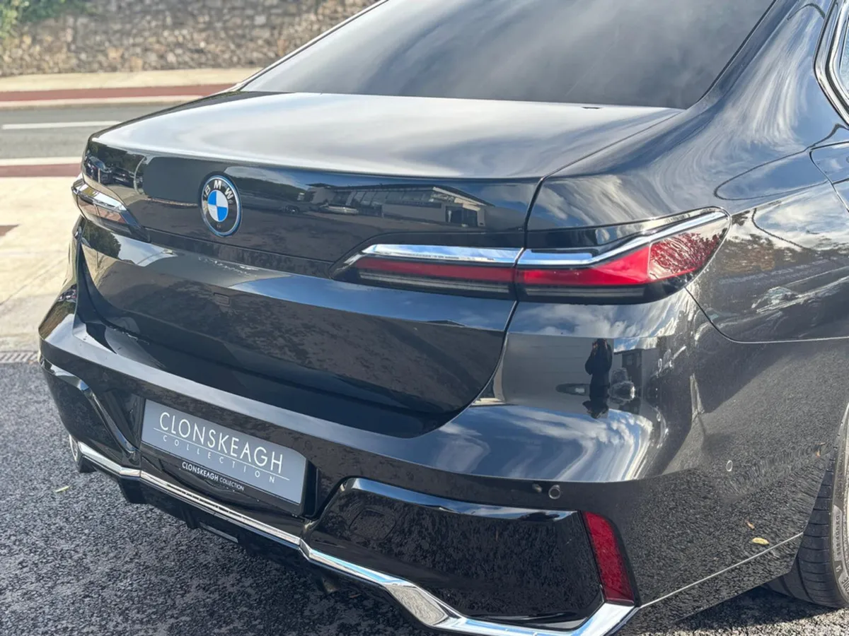 BMW i7 Saloon, Electric, 2025, Black