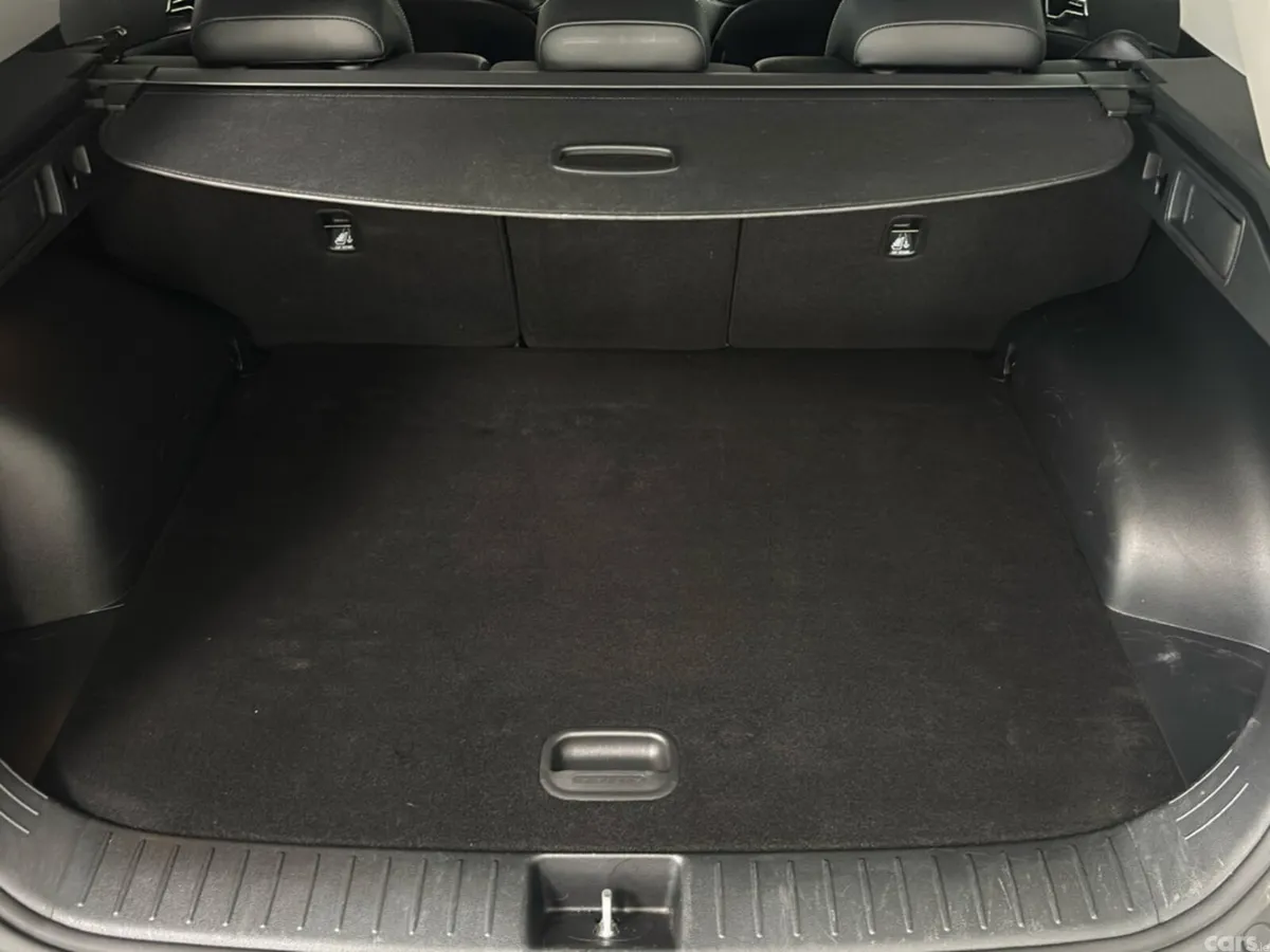Kia Sportage SUV, Petrol Plug-in Hybrid, 2023, White