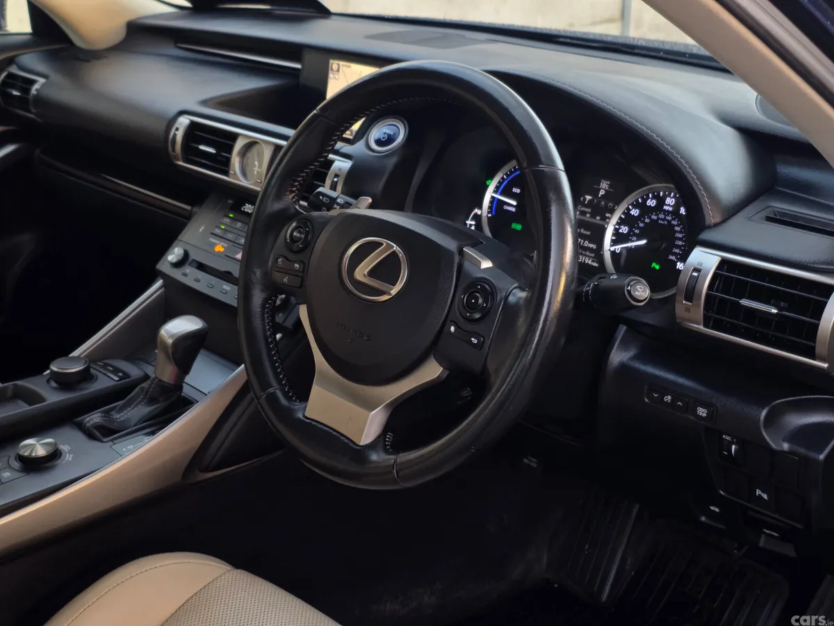 Lexus IS 300h Executive Automatic, Tralee