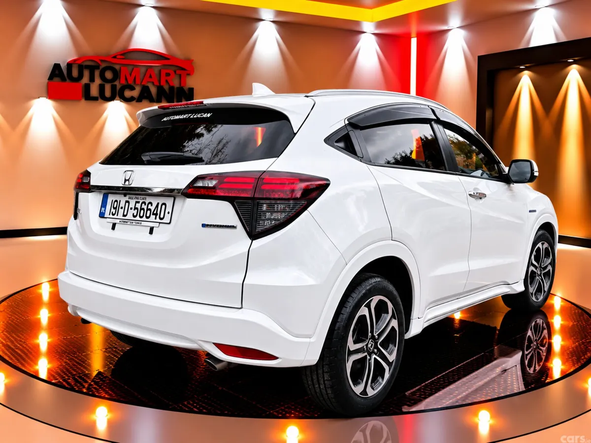 Honda Vezel SUV, Petrol Hybrid, 2019, White