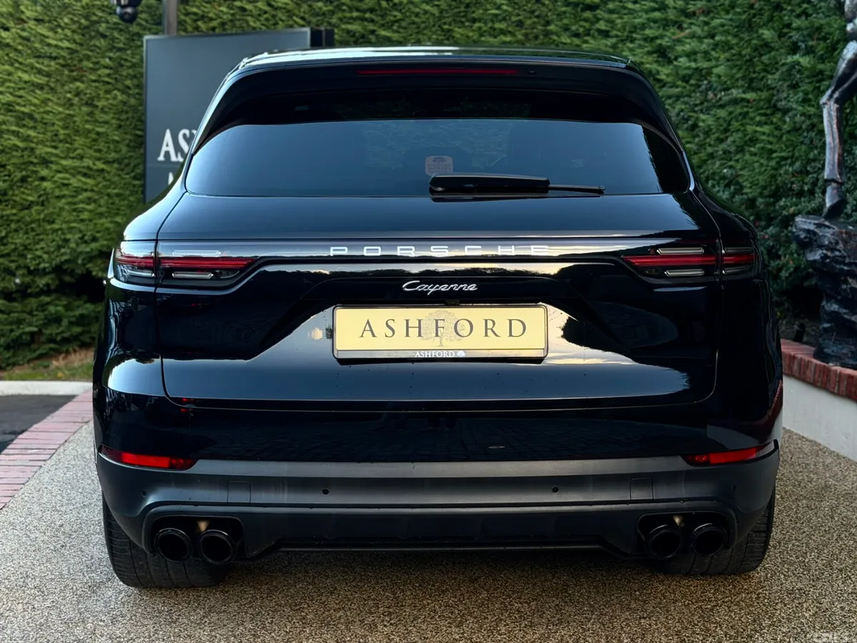 Porsche Cayenne SUV, Petrol, 2018, Black