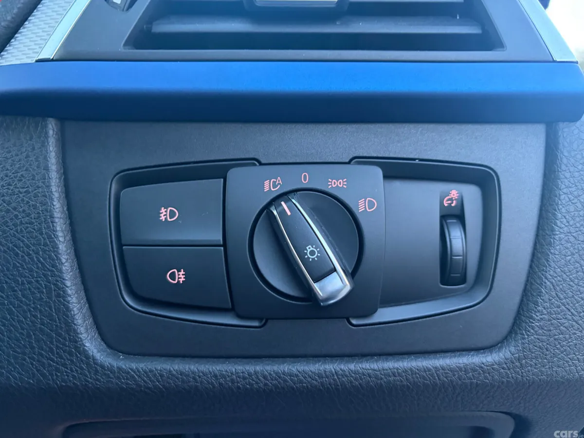 BMW 3-Series Saloon, Petrol Plug-in Hybrid, 2018, Blue
