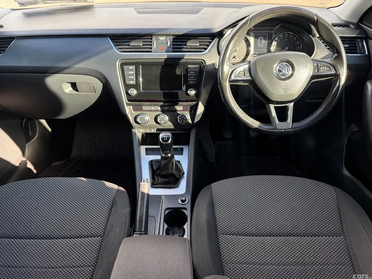 Skoda Octavia Estate, Diesel, 2017, Black