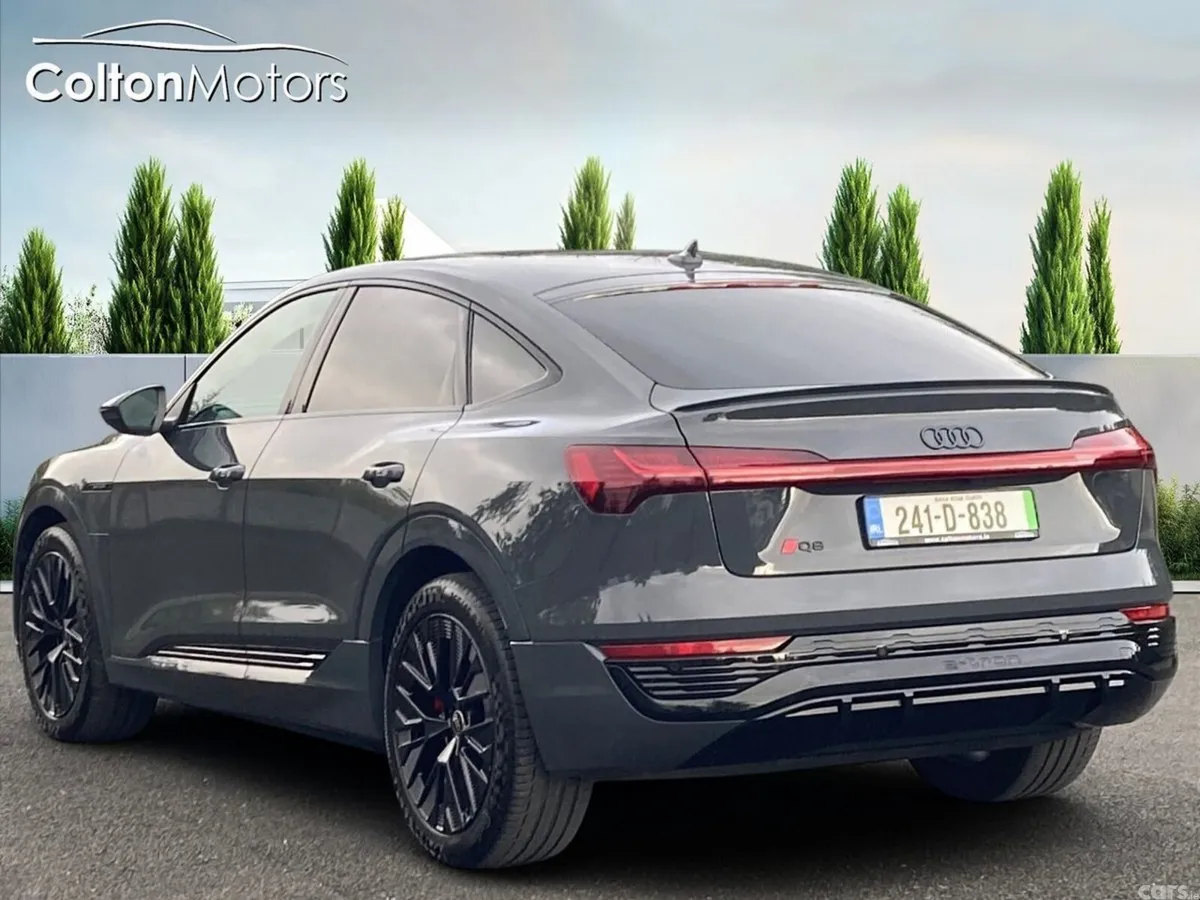Audi Q8 SUV, Electric, 2024, Grey