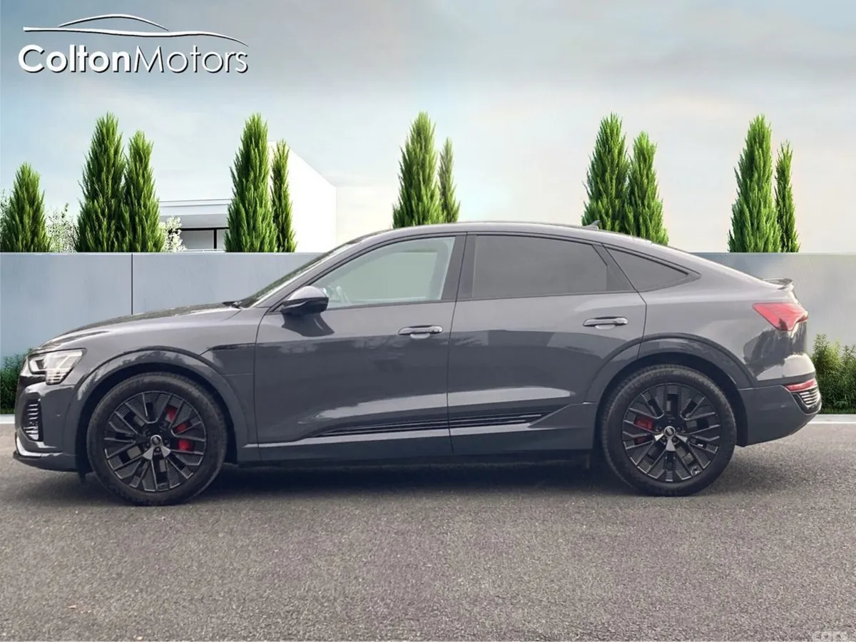 Audi Q8 SUV, Electric, 2024, Grey