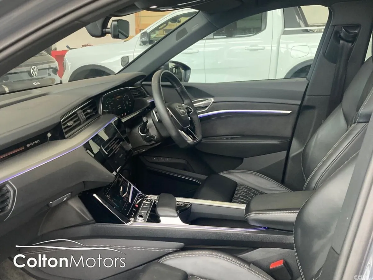 Audi Q8 SUV, Electric, 2024, Grey