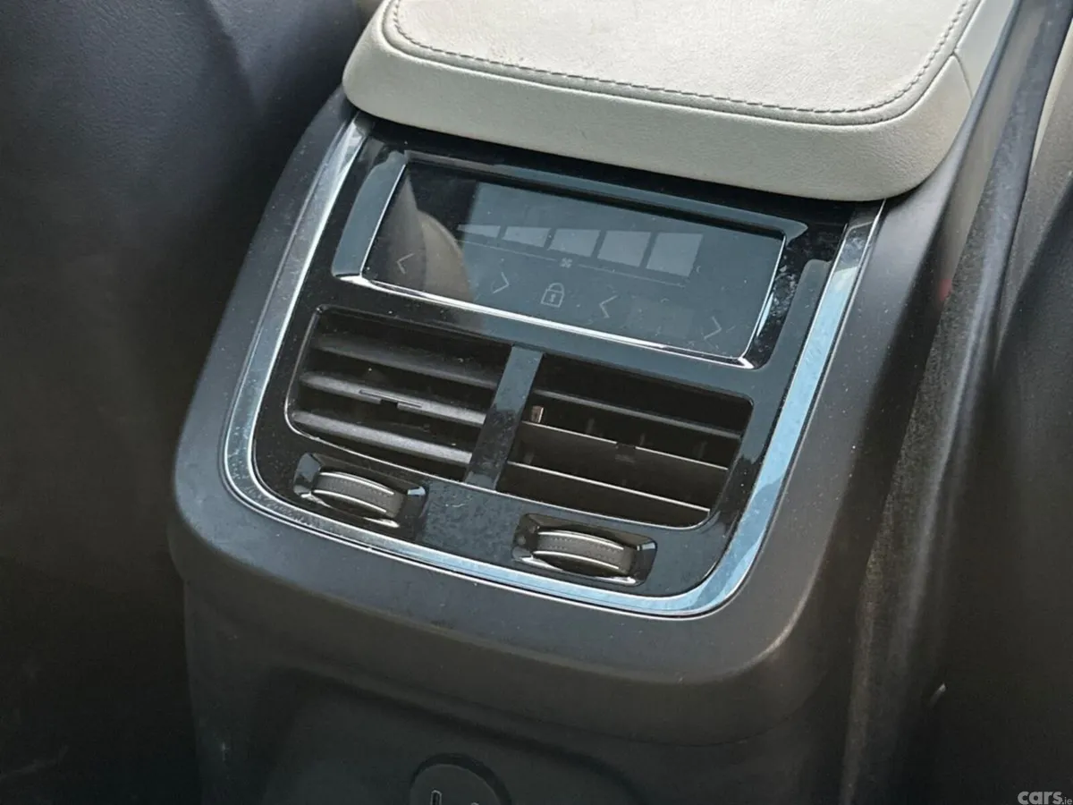 Volvo XC90 SUV, Petrol Plug-in Hybrid, 2021, Grey