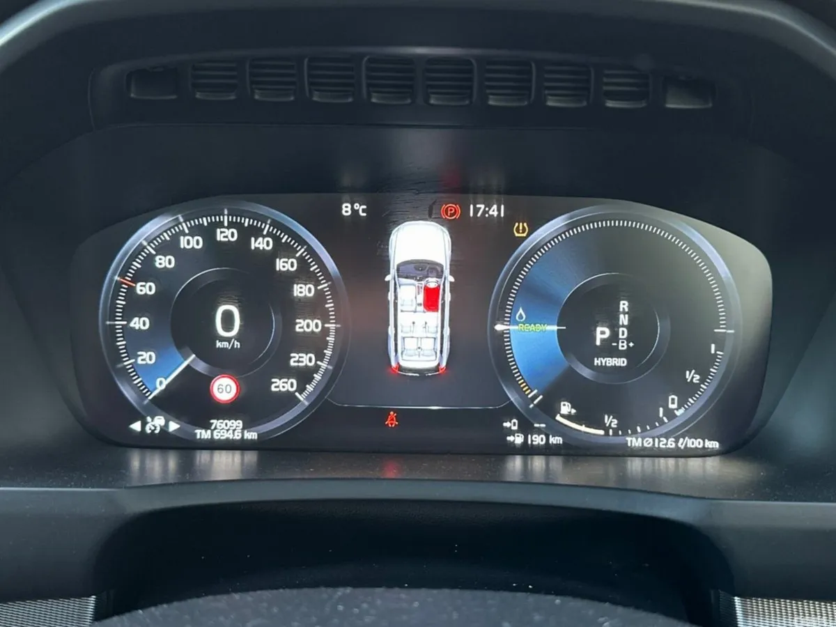 Volvo XC90 SUV, Petrol Plug-in Hybrid, 2021, Grey