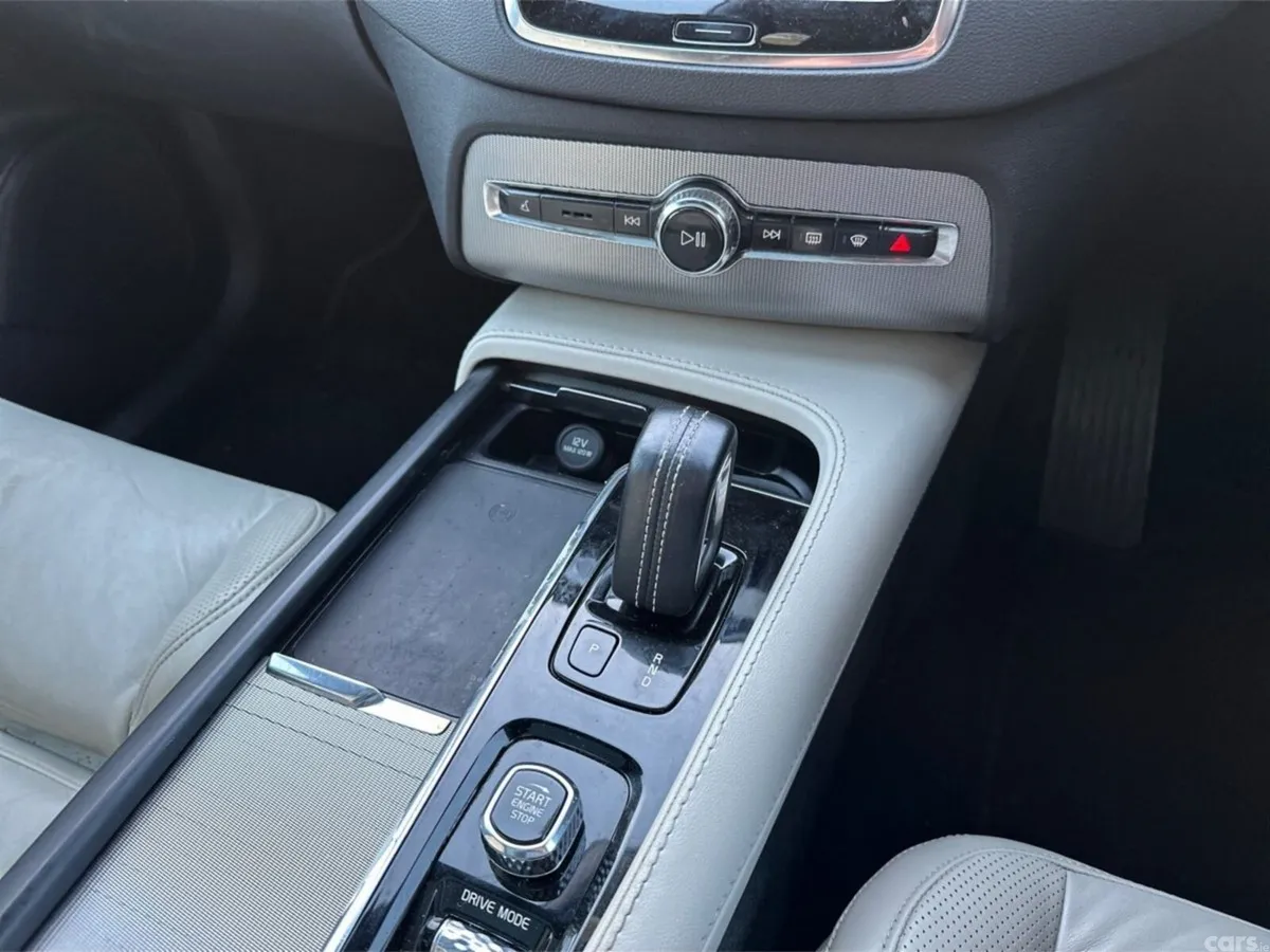 Volvo XC90 SUV, Petrol Plug-in Hybrid, 2021, Grey