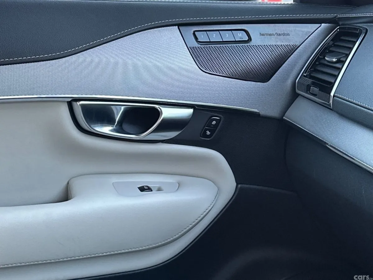 Volvo XC90 SUV, Petrol Plug-in Hybrid, 2021, Grey