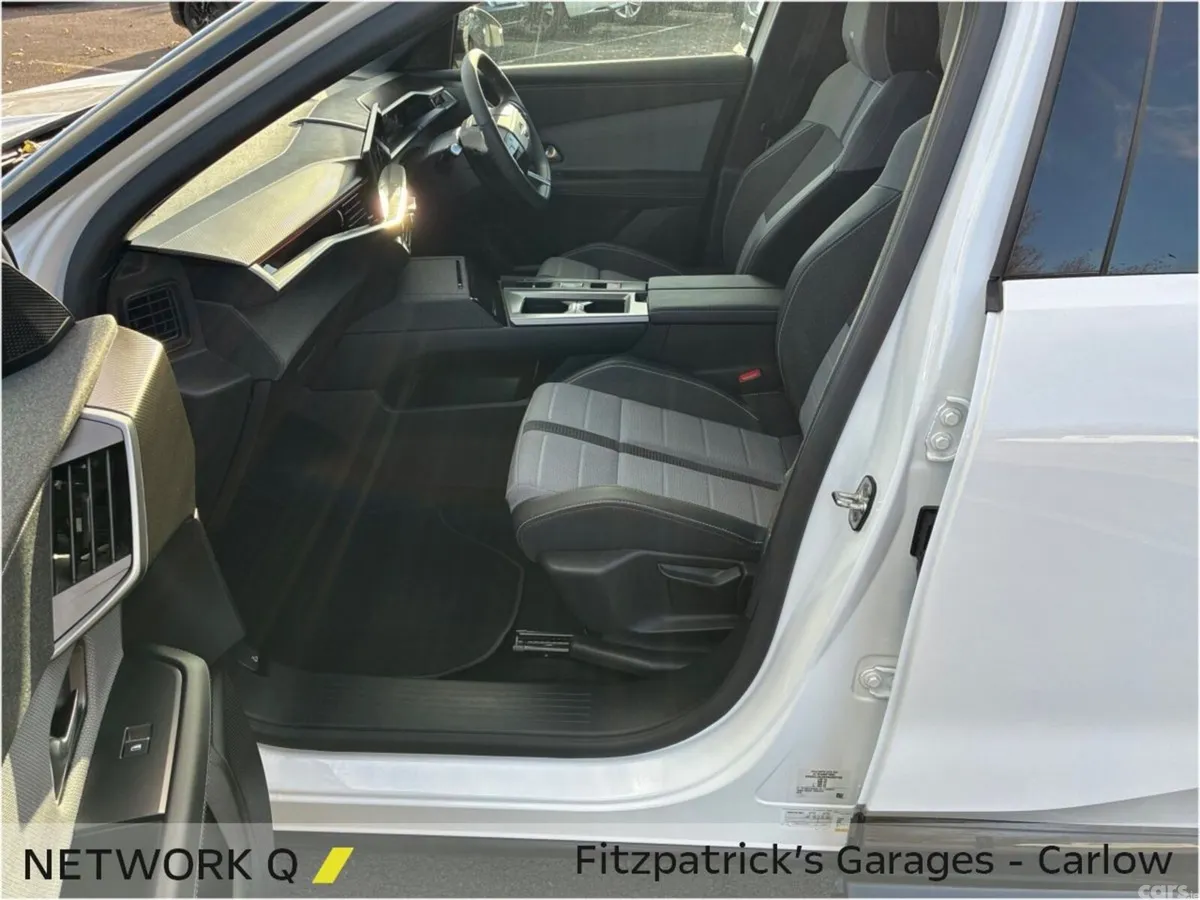 Opel Grandland SUV, Electric, 2025, White