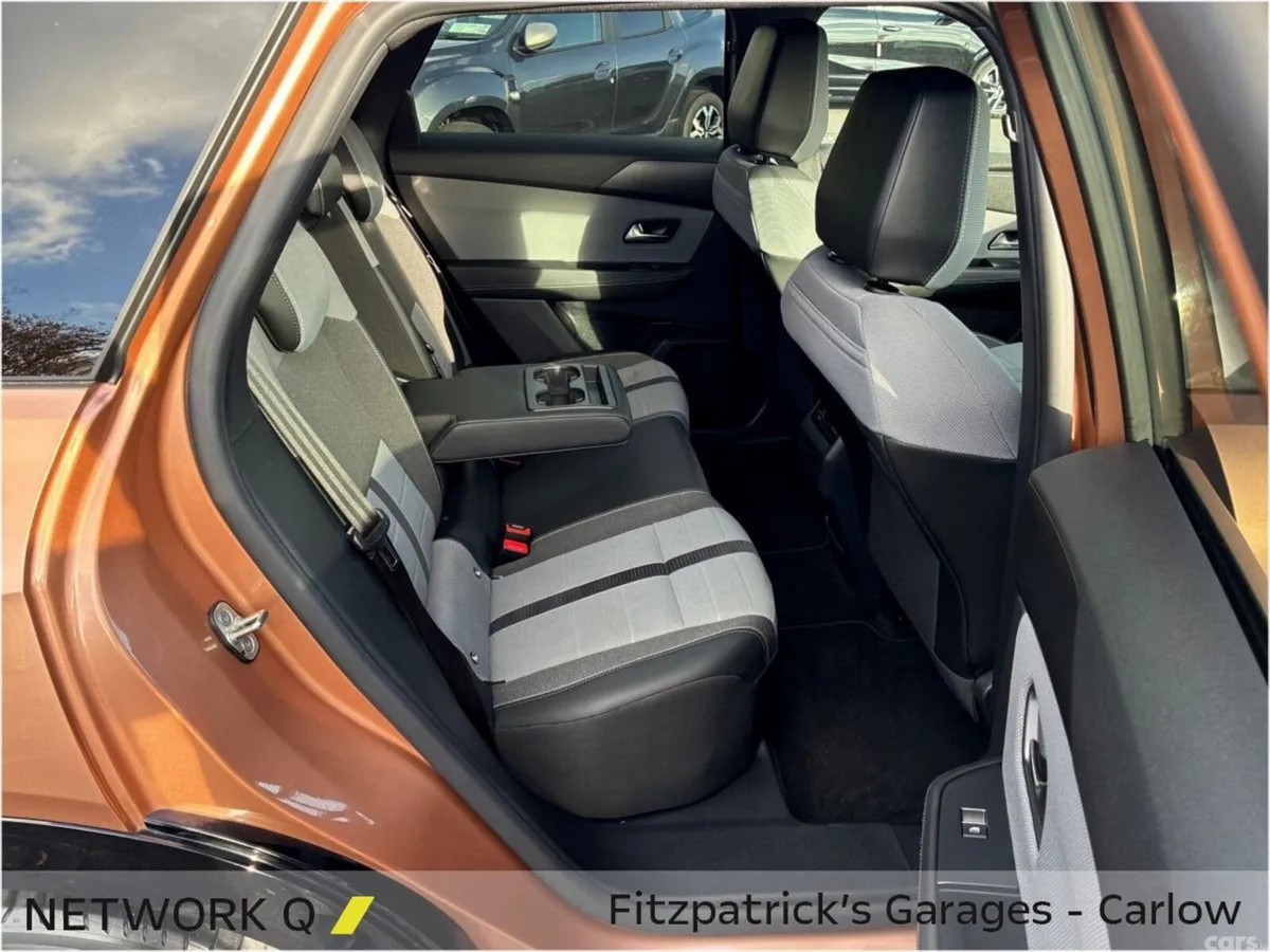 Opel Grandland SUV, Electric, 2025, Brown