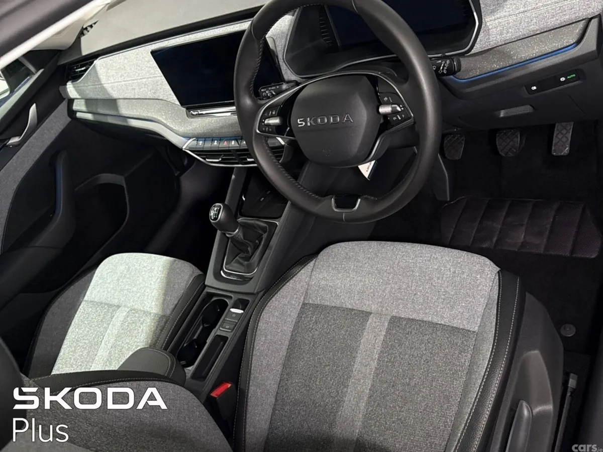 Skoda Octavia Saloon, Petrol, 2026, Black