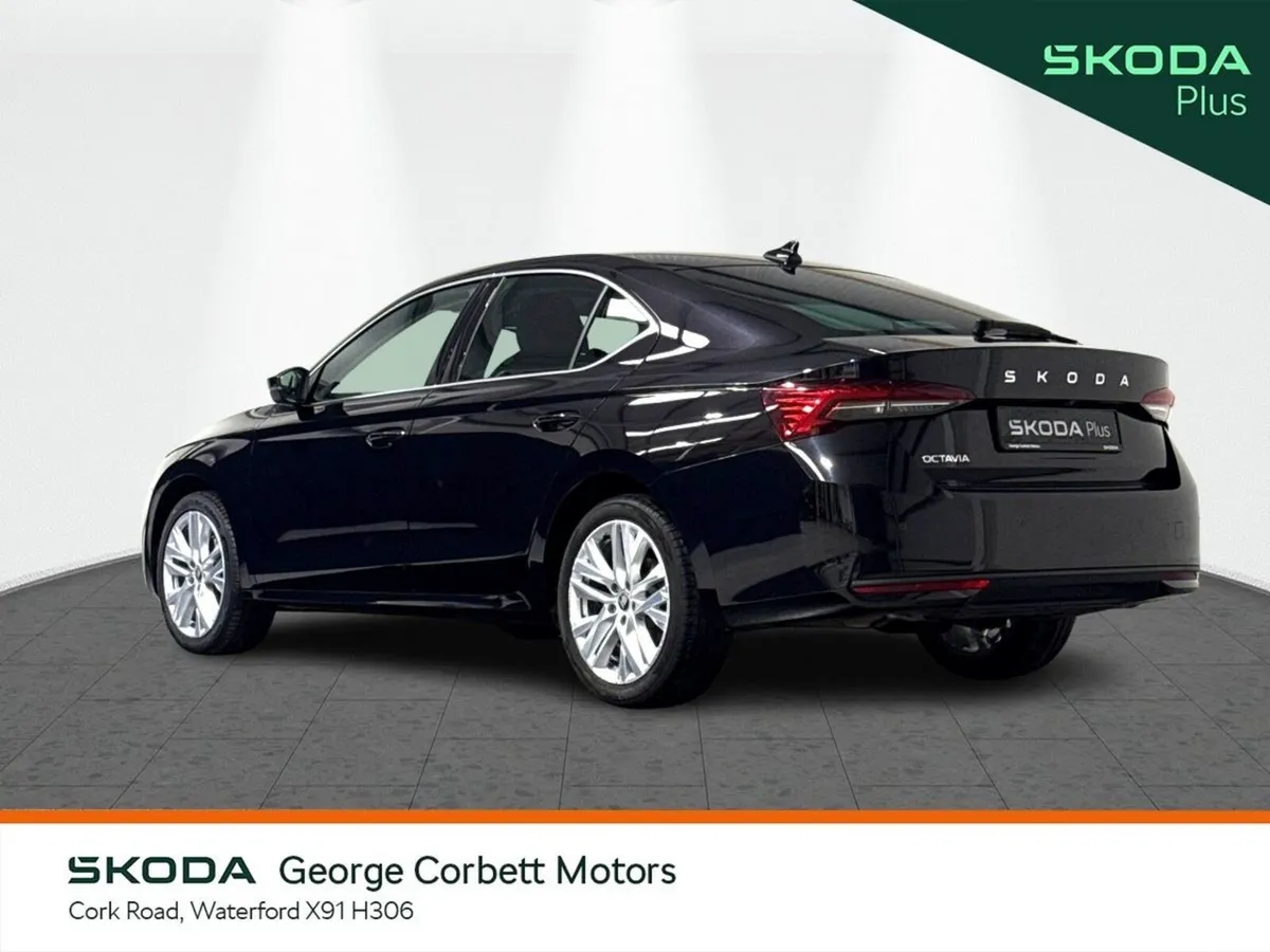 Skoda Octavia Saloon, Petrol, 2026, Black