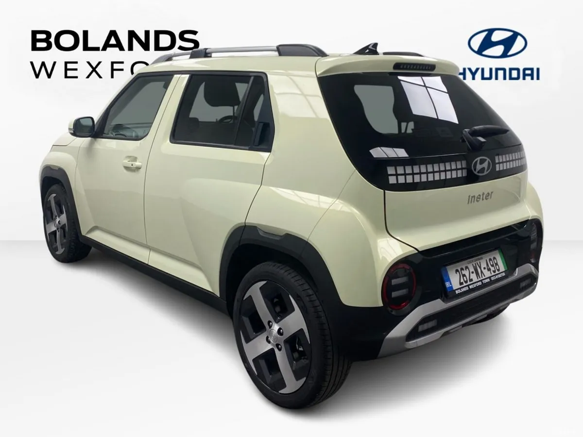 Hyundai INSTER MPV, Electric, 2026, Yellow
