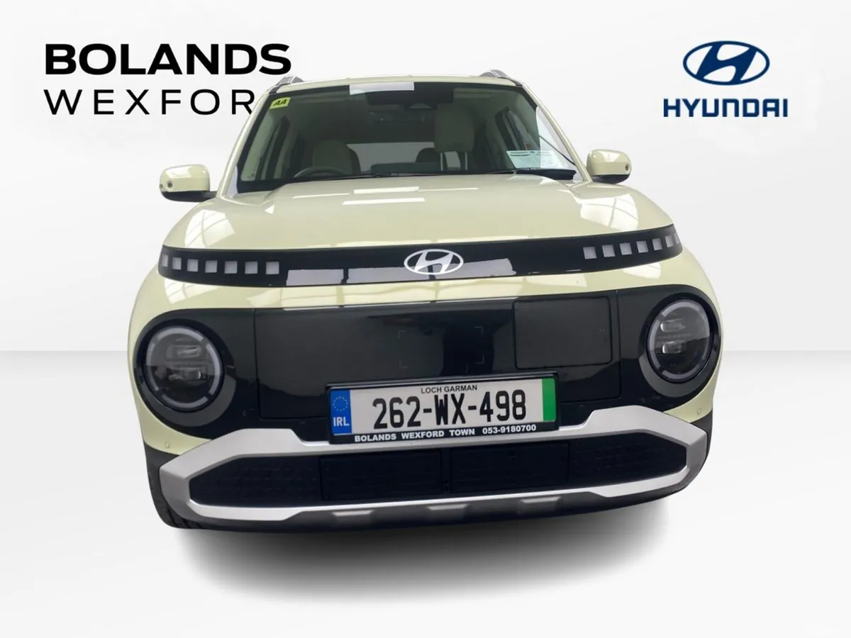 Hyundai INSTER MPV, Electric, 2026, Yellow
