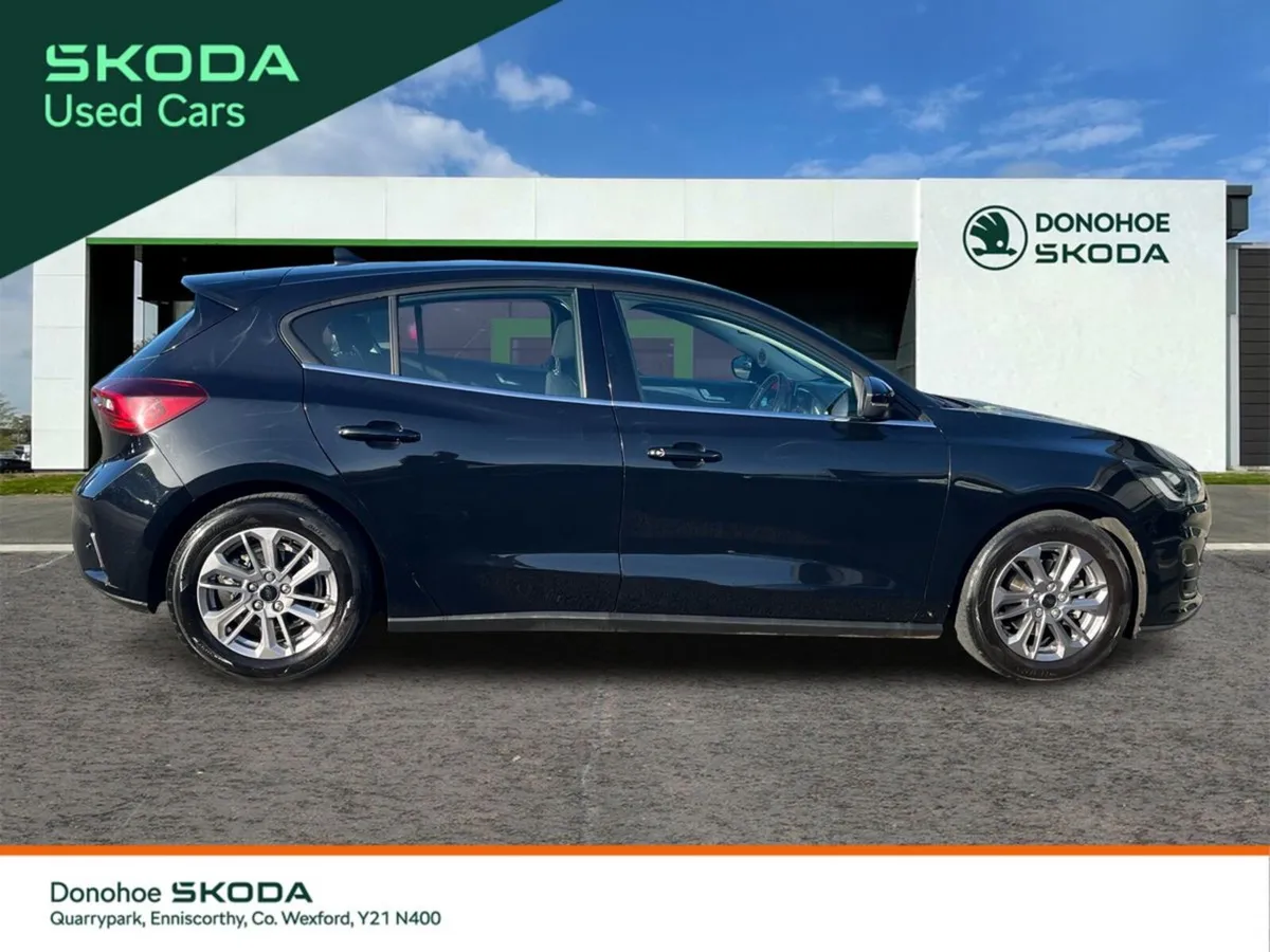 Ford Focus Hatchback, Diesel, 2023, Black