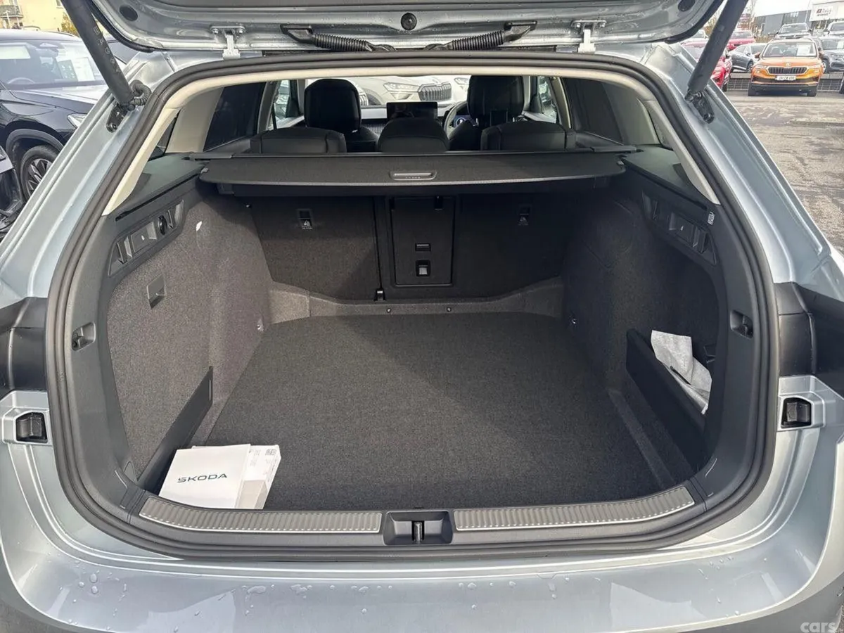 Skoda Superb Estate, Diesel, 2027, Silver