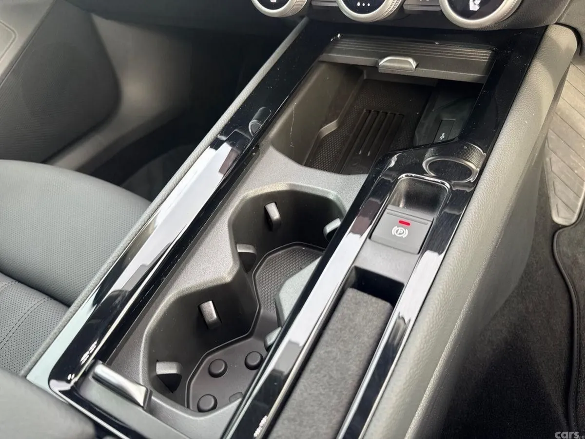 Skoda Superb Estate, Diesel, 2027, Silver