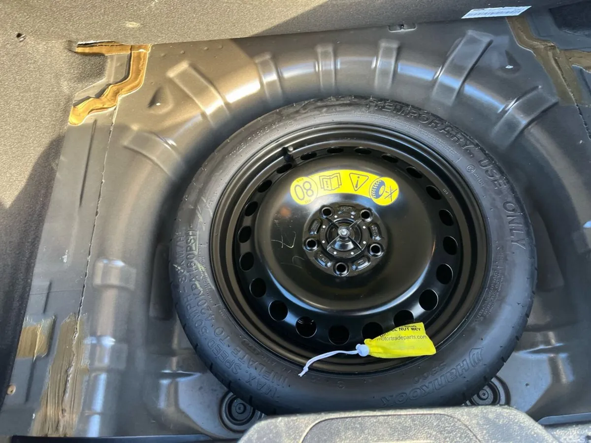 Ford Focus Hatchback, Diesel, 2023, Black