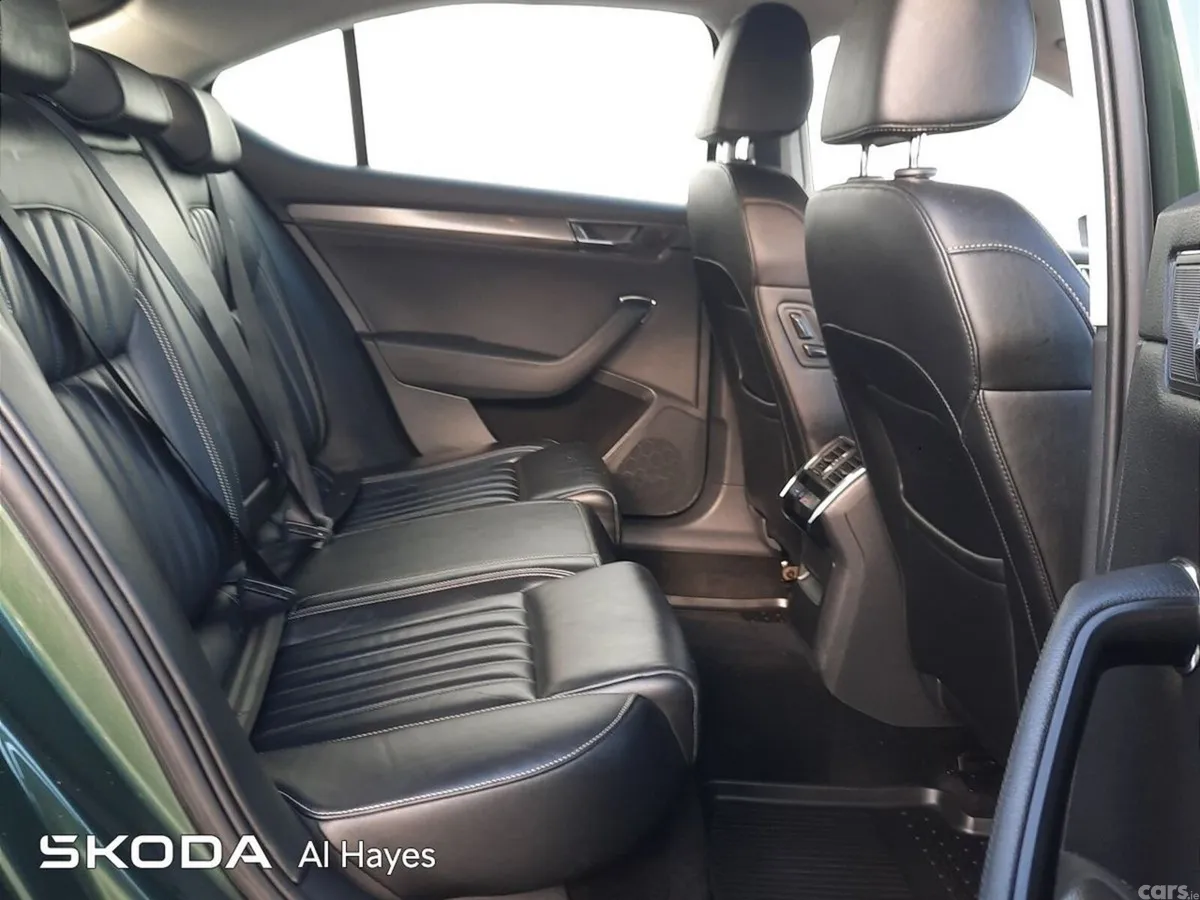 Skoda Superb Saloon, Diesel, 2020, Green