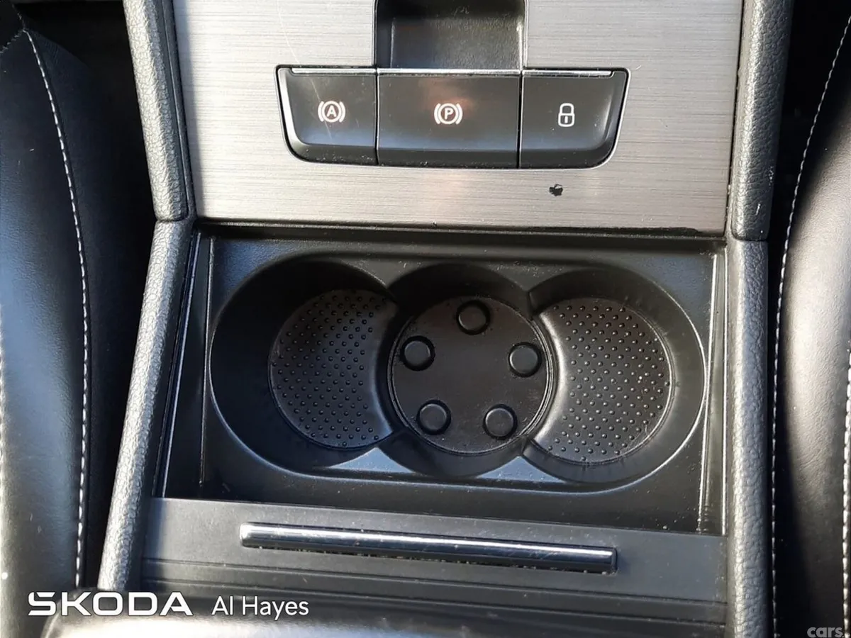 Skoda Superb Saloon, Diesel, 2020, Green